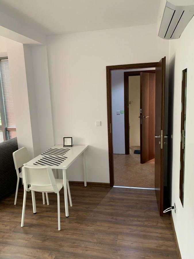 Lilia 4 Self-Check In Apartment Sofia Exterior foto